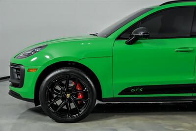 2022 Porsche Macan GTS-RARE PYTHON GREEN!   - Photo 7 - Joliet, IL 60435