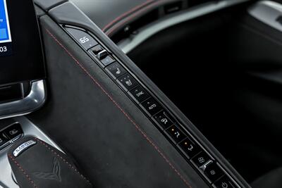 2021 Chevrolet Corvette Stingray 3LT   - Photo 36 - Joliet, IL 60435
