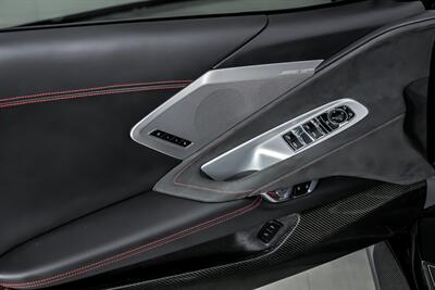 2021 Chevrolet Corvette Stingray 3LT   - Photo 18 - Joliet, IL 60435