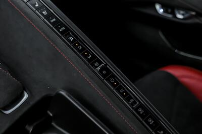 2021 Chevrolet Corvette Stingray 3LT   - Photo 37 - Joliet, IL 60435