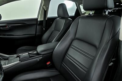 2018 Lexus NX 300   - Photo 21 - Joliet, IL 60435