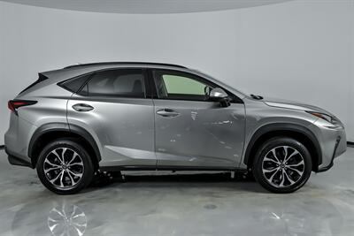 2018 Lexus NX 300   - Photo 14 - Joliet, IL 60435