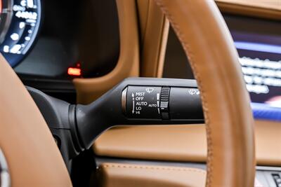 2021 Lexus LC 500 Convertible   - Photo 33 - Joliet, IL 60435