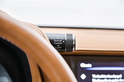 2021 Lexus LC 500 Convertible   - Photo 35 - Joliet, IL 60435