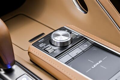 2021 Lexus LC 500 Convertible   - Photo 42 - Joliet, IL 60435