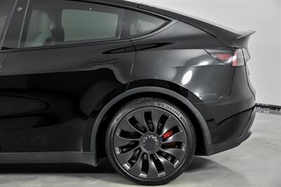 2023 Tesla Model Y Performance - Photo 9 - Joliet, IL 60435