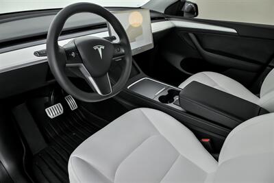 2023 Tesla Model Y Performance - Photo 19 - Joliet, IL 60435