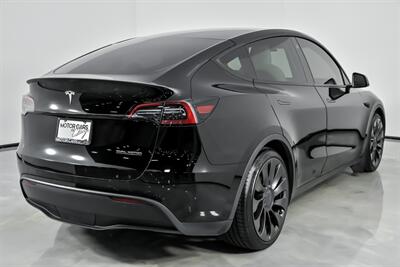 2023 Tesla Model Y Performance - Photo 12 - Joliet, IL 60435