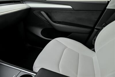 2023 Tesla Model Y Performance - Photo 42 - Joliet, IL 60435
