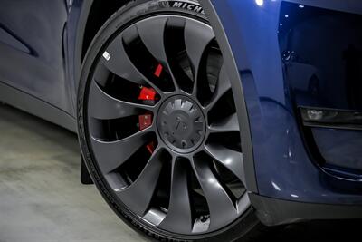 2023 Tesla Model Y Performance   - Photo 4 - Joliet, IL 60435