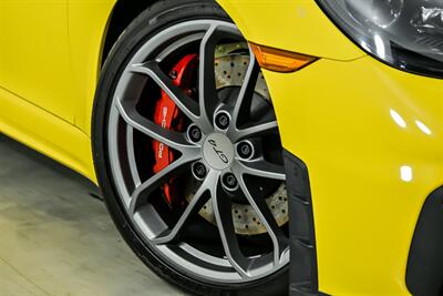 2022 Porsche 718 Cayman GT4   - Photo 4 - Joliet, IL 60435