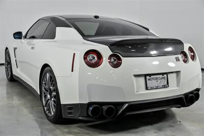 2016 Nissan GT-R Premium   - Photo 10 - Joliet, IL 60435