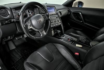2016 Nissan GT-R Premium   - Photo 21 - Joliet, IL 60435