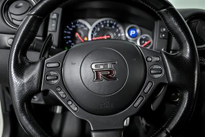 2016 Nissan GT-R Premium   - Photo 28 - Joliet, IL 60435