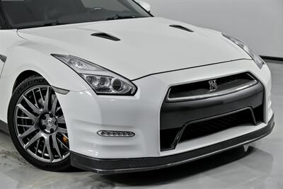 2016 Nissan GT-R Premium   - Photo 3 - Joliet, IL 60435
