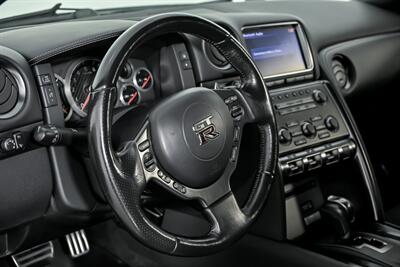 2016 Nissan GT-R Premium   - Photo 25 - Joliet, IL 60435