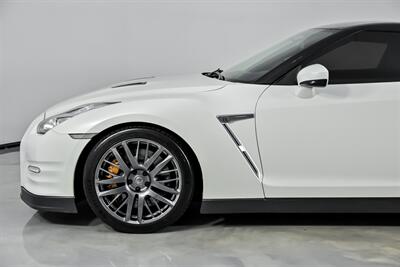 2016 Nissan GT-R Premium   - Photo 7 - Joliet, IL 60435