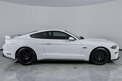 2020 Ford Mustang GT Premium   - Photo 14 - Joliet, IL 60435