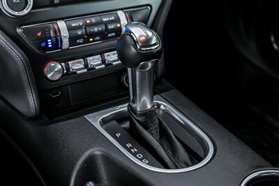 2020 Ford Mustang GT Premium   - Photo 33 - Joliet, IL 60435