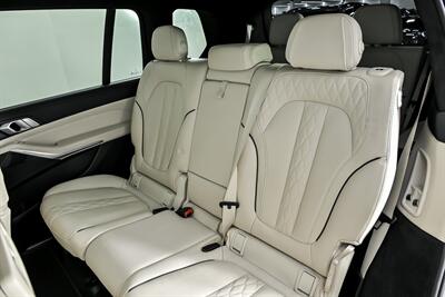 2022 BMW X7 xDrive40i   - Photo 24 - Joliet, IL 60435