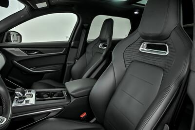 2025 Jaguar F-PACE SVR 575 EDITION   - Photo 18 - Joliet, IL 60435