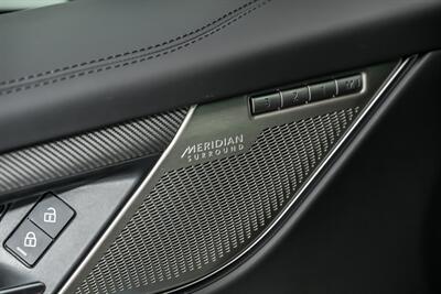 2025 Jaguar F-PACE SVR 575 EDITION   - Photo 15 - Joliet, IL 60435