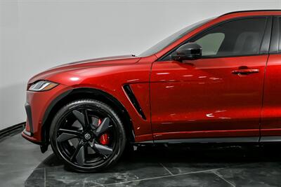 2025 Jaguar F-PACE SVR 575 EDITION   - Photo 6 - Joliet, IL 60435