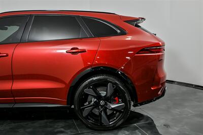 2025 Jaguar F-PACE SVR 575 EDITION   - Photo 7 - Joliet, IL 60435