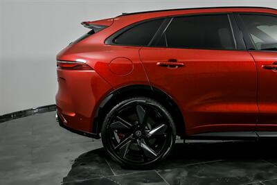 2025 Jaguar F-PACE SVR 575 EDITION   - Photo 11 - Joliet, IL 60435