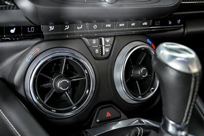 2019 Chevrolet Camaro SS   - Photo 37 - Joliet, IL 60435