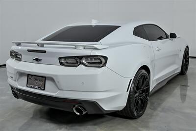 2019 Chevrolet Camaro SS   - Photo 12 - Joliet, IL 60435