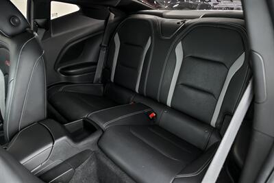 2019 Chevrolet Camaro SS   - Photo 24 - Joliet, IL 60435