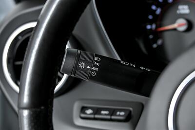 2019 Chevrolet Camaro SS   - Photo 29 - Joliet, IL 60435