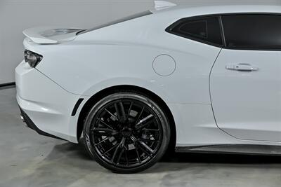 2019 Chevrolet Camaro SS   - Photo 13 - Joliet, IL 60435