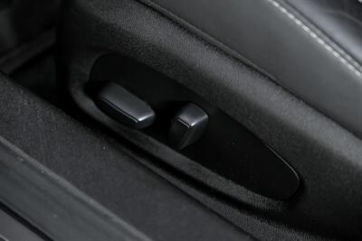2019 Chevrolet Camaro SS   - Photo 26 - Joliet, IL 60435