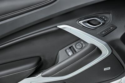 2019 Chevrolet Camaro SS   - Photo 18 - Joliet, IL 60435