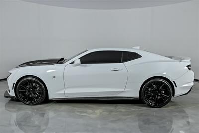 2019 Chevrolet Camaro SS   - Photo 8 - Joliet, IL 60435