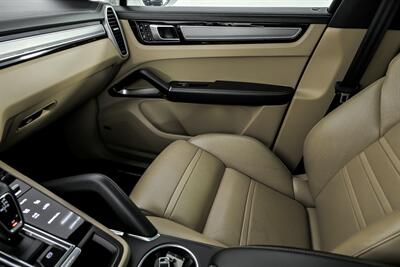 2019 Porsche Cayenne Turbo   - Photo 40 - Joliet, IL 60435