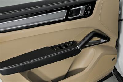 2019 Porsche Cayenne Turbo   - Photo 18 - Joliet, IL 60435