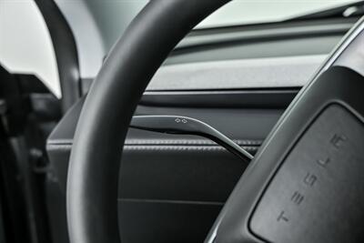 2026 Tesla Model Y Long Range-WHITE GUTS! - Photo 27 - Joliet, IL 60435