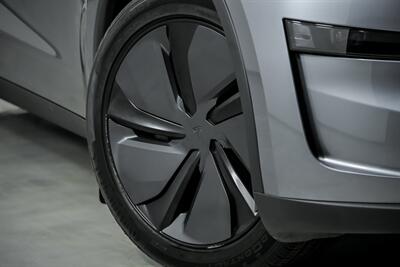 2026 Tesla Model Y Long Range-WHITE GUTS! - Photo 4 - Joliet, IL 60435