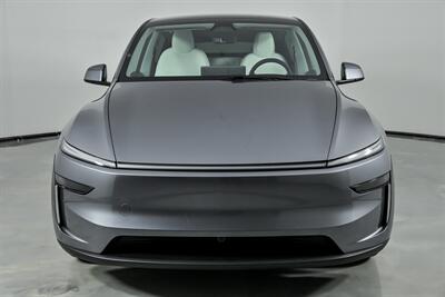 2026 Tesla Model Y Long Range-WHITE GUTS! - Photo 5 - Joliet, IL 60435