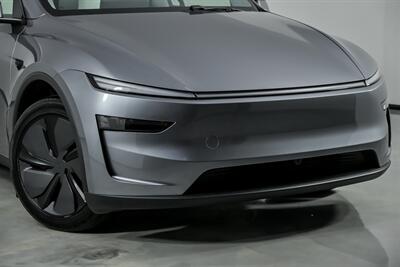 2026 Tesla Model Y Long Range-WHITE GUTS! - Photo 3 - Joliet, IL 60435