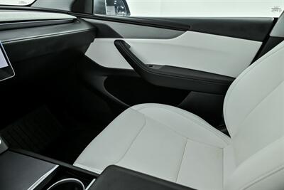 2026 Tesla Model Y Long Range-WHITE GUTS! - Photo 38 - Joliet, IL 60435