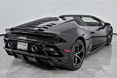 2020 Lamborghini Huracan EVO Spyder   - Photo 12 - Joliet, IL 60435