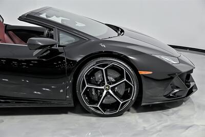 2020 Lamborghini Huracan EVO Spyder   - Photo 15 - Joliet, IL 60435