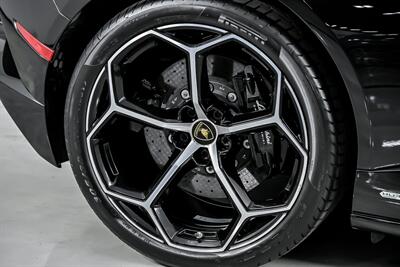 2020 Lamborghini Huracan EVO Spyder   - Photo 16 - Joliet, IL 60435