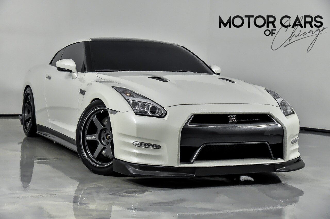 2014 Nissan GT-R Black Edition-$40K MODS-BUILT GT-R! - Photo 1 - Joliet, IL 60435