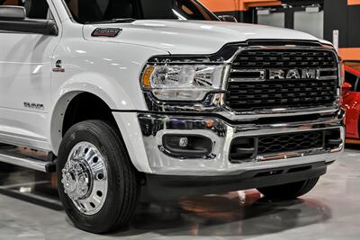 2022 RAM 5500 SLT REG CAB 120 "C/A 4X2 -LIKE NEW TOW TRUCK WITH WHEEL LIFT! - Photo 2 - Joliet, IL 60435