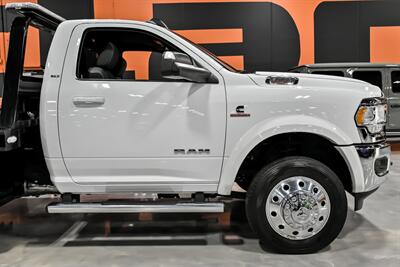 2022 RAM 5500 SLT REG CAB 120 "C/A 4X2 -LIKE NEW TOW TRUCK WITH WHEEL LIFT! - Photo 3 - Joliet, IL 60435